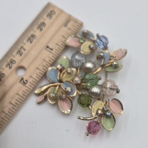 Vintage KRAMER AUSTRIA Signed Uranium Floral Bouquet Brooch Gold Tone Pastel - Picture 5 of 6